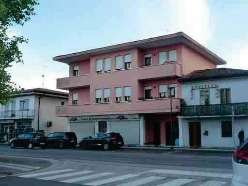 immobile negozio all'asta in Via Roma n 254 - 31043 Fontanelle (TV) - 2