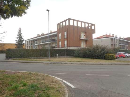 immobile appartamento all'asta in Via Abate Giuseppe Pozzone 13 - 22070 Appiano Gentile (CO) - 2