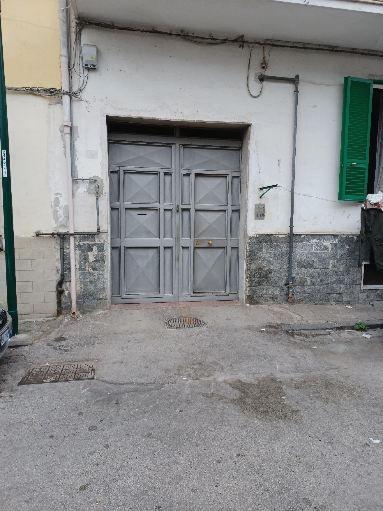 immobile appartamento all'asta in VIA GIUSEPPE VITAGLIANO N 8 - 80144 Napoli (NA) - 2