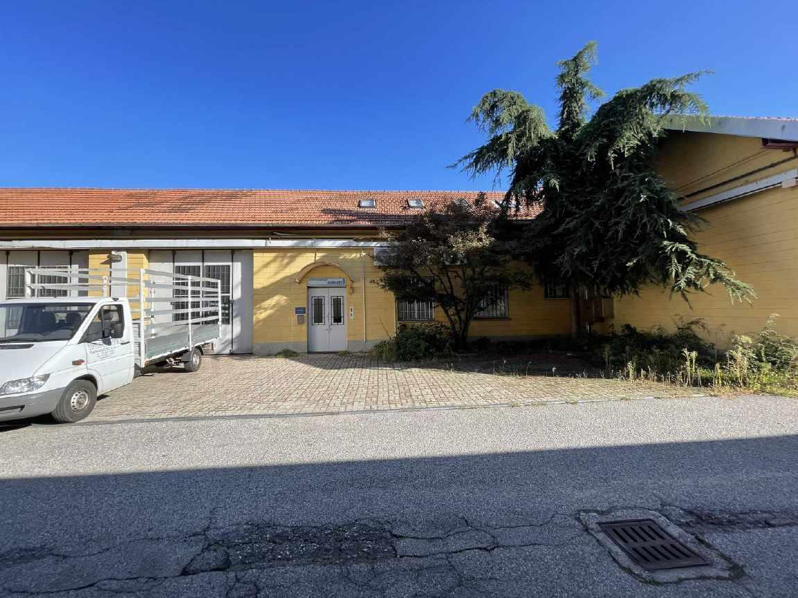 immobile laboratorio all'asta in Via Luigi Riva, 10 Gallarate (VA) - 1