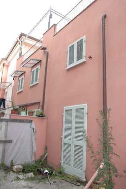 immobile appartamento all'asta in Via Carriona, 78 - 54033 Carrara (MS) - 1