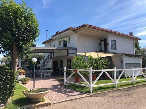 immobile villa all'asta in SR Pontina km78500 - 04100 Latina (LT) - 1