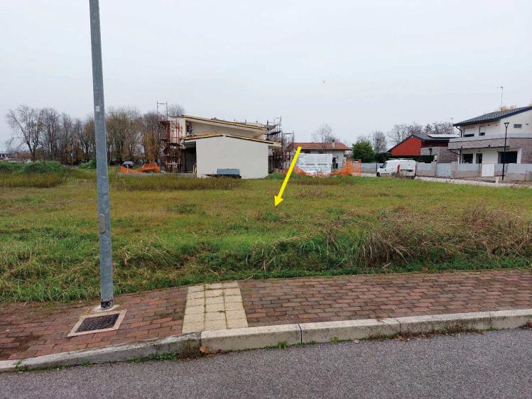 immobile terreno all'asta in Cesarolo - 30028 San Michele al Tagliamento (VE) - 1