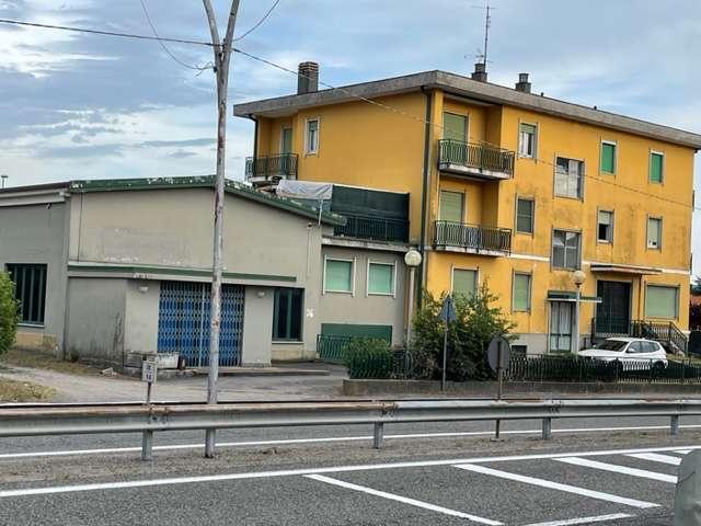 immobile appartamento all'asta in via Milano 11 Besozzo (VA) - 1