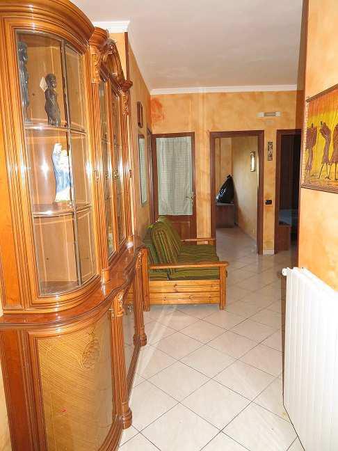 immobile appartamento all'asta in via Giotto n 18 Santa Marinella (RM) - 2