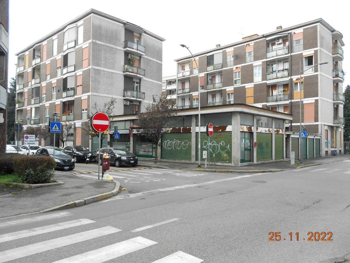 immobile appartamento all'asta in Via Carlo Antonietti 12 - 20900 Monza (MB) - 2