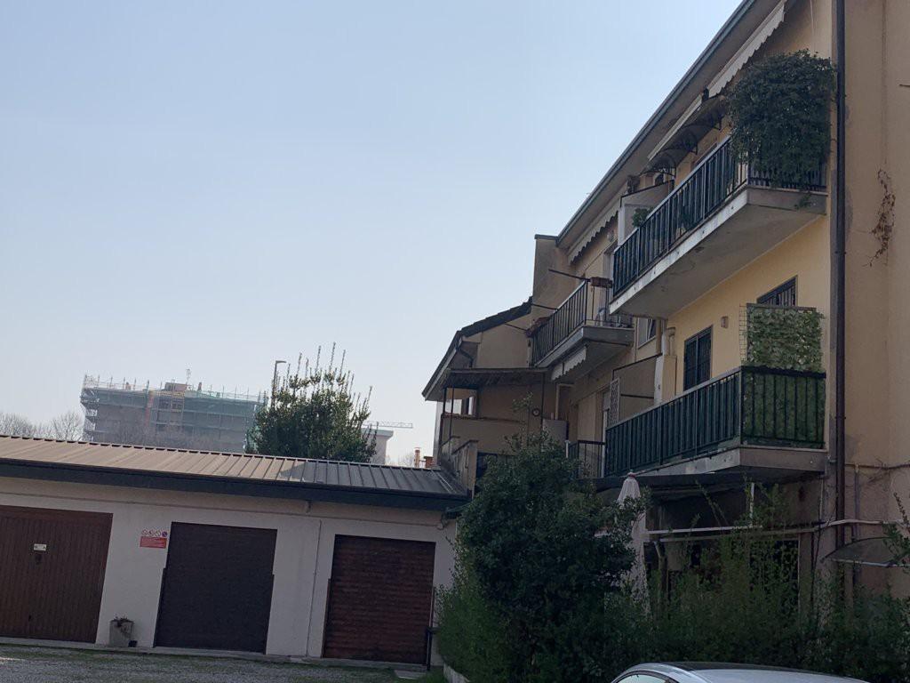 immobile appartamento all'asta in Via Bellini 2 Pioltello (MI) - 2