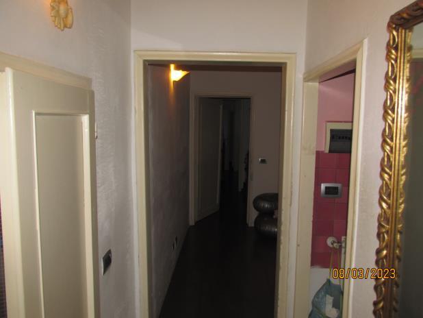 immobile appartamento all'asta in Via FRANCESCO PUCCINOTTI 27 - 50129 Firenze (FI) - 2