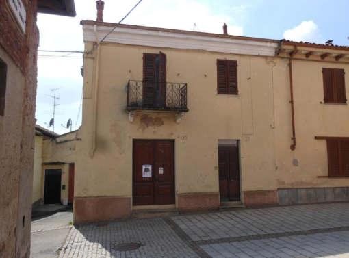 immobile appartamento all'asta in Località Monte, Via Italia, 67, 69, 71 - 15048 Valenza (AL) - 1