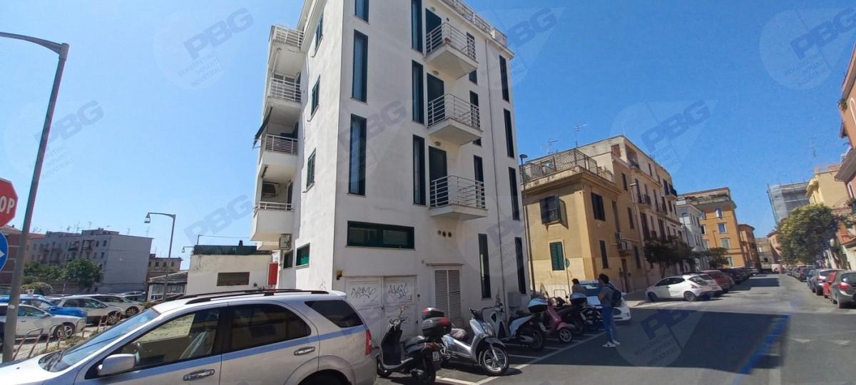 immobile garage all'asta in Via dell'Unione snc - 00053 Civitavecchia (RM) - 5