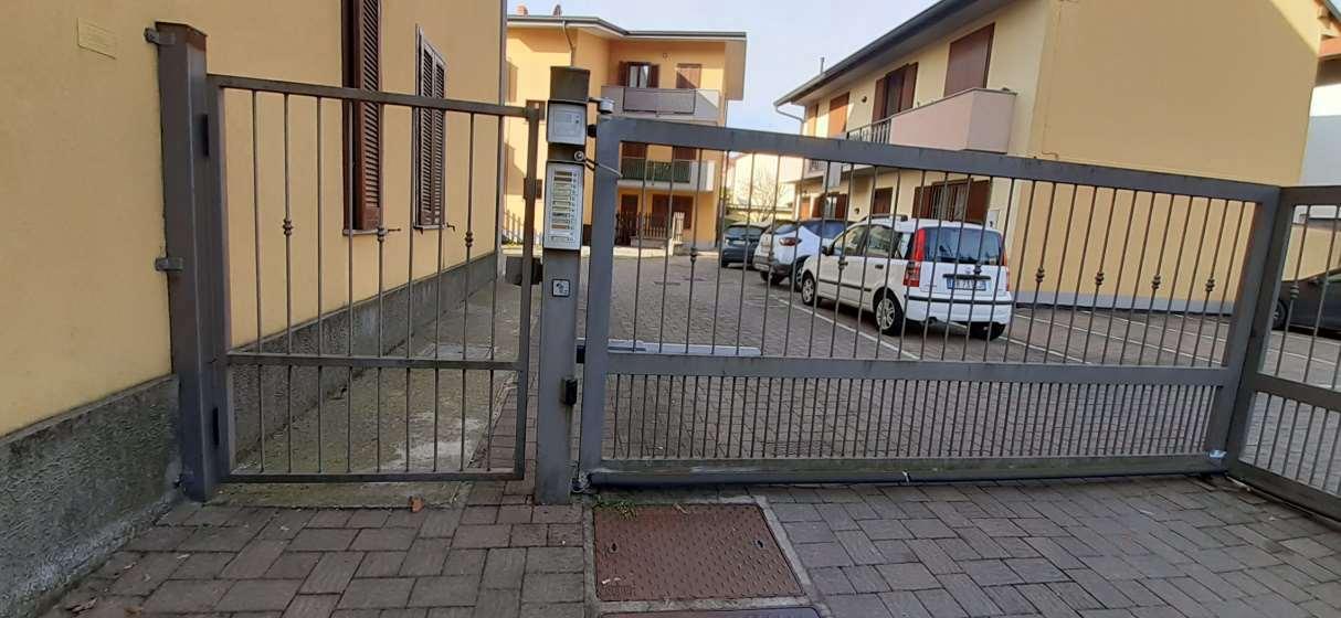 immobile appartamento all'asta in Via Cascina Restelli 8 - 22070 Limido Comasco (CO) - 3