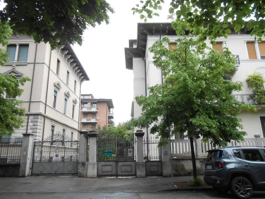 immobile appartamento all'asta in Via Carlo Ederle n 14 - 37126 Verona (VR) - 1