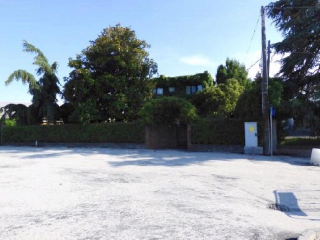 immobile appartamento all'asta in Via della Vecchia Ferrovia, 12 - 42015 Correggio (RE) - 3