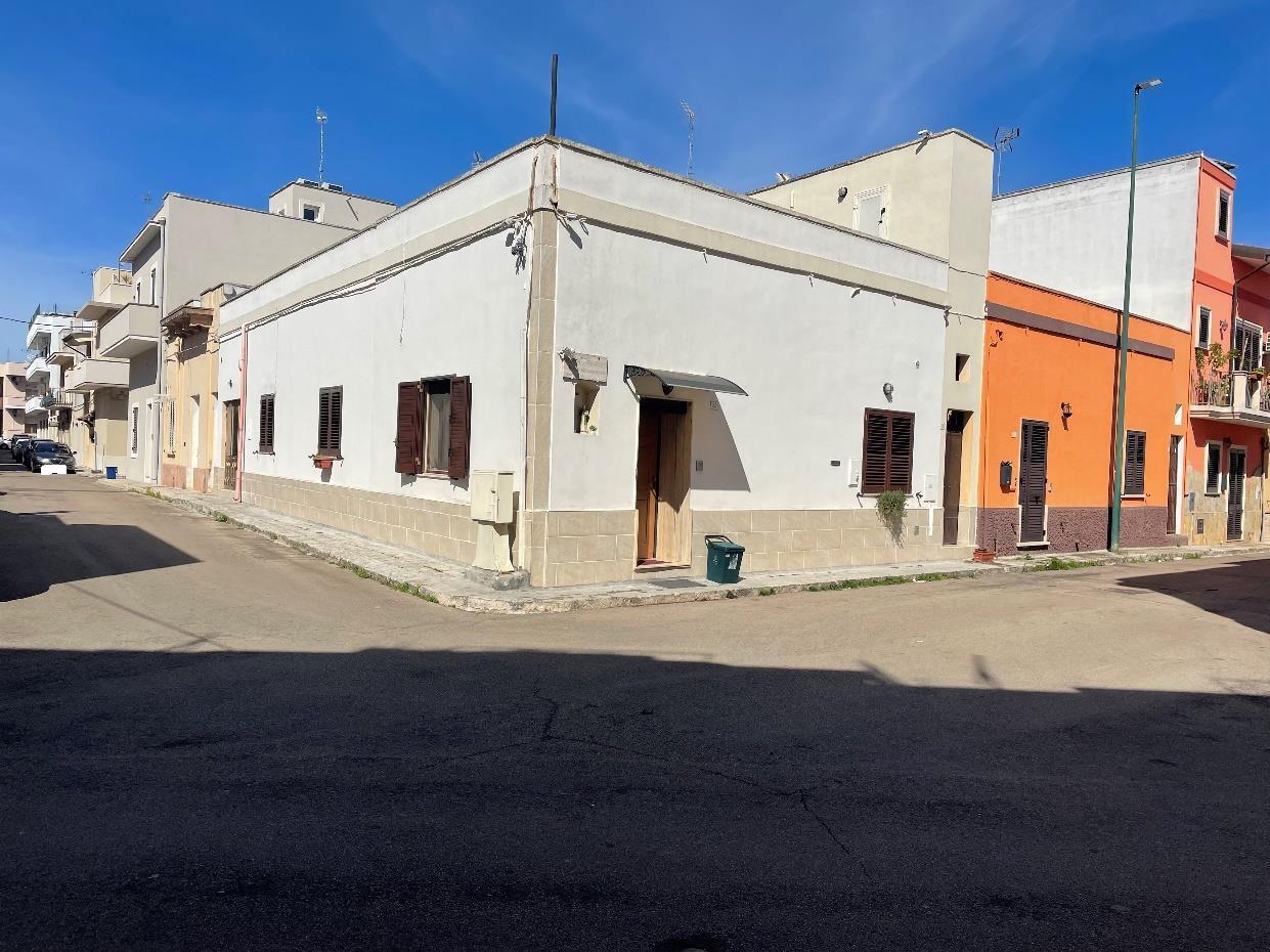 immobile appartamento all'asta in via Nicola Pasanisi, 35 angolo via Lillo - 73044 Galatone (LE) - 3