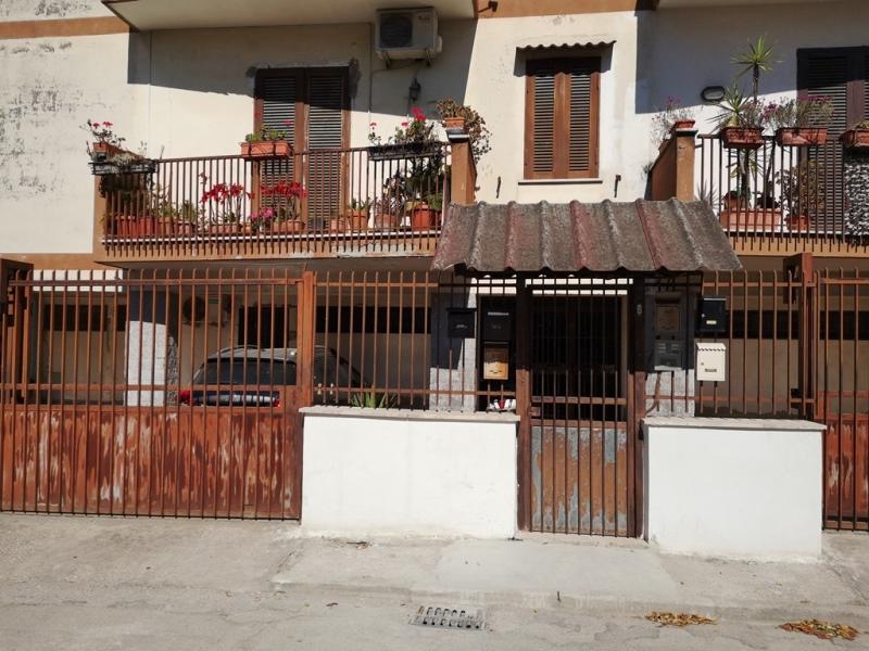 immobile appartamento all'asta in Via Orione Don Luigi n 2 - 80026 Casoria (NA) - 1