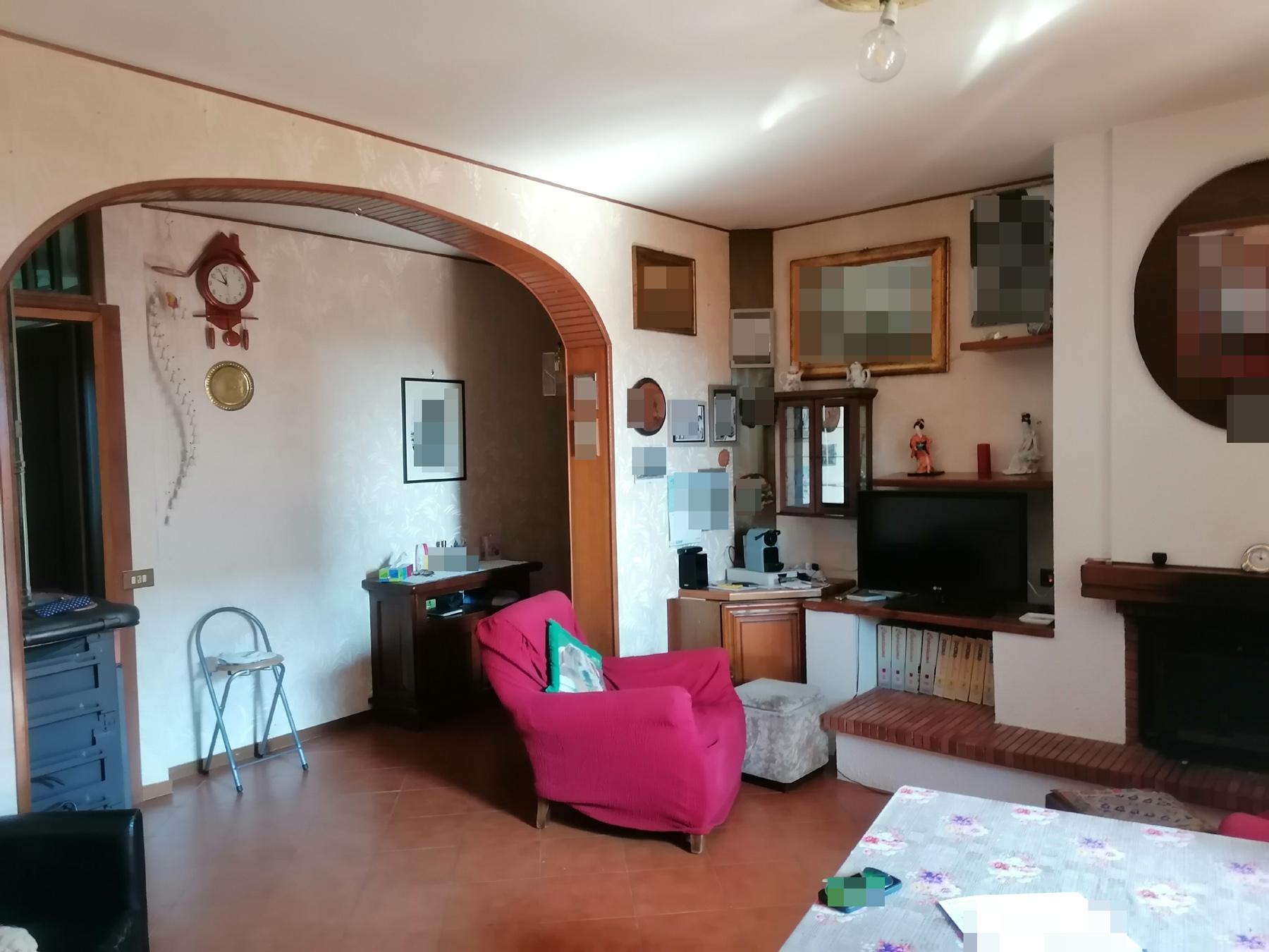 immobile appartamento all'asta in Terenzo, Fraz Boschi di Bardone, Strada della Cisa, 16 - 43040 Terenzo (PR) - 4