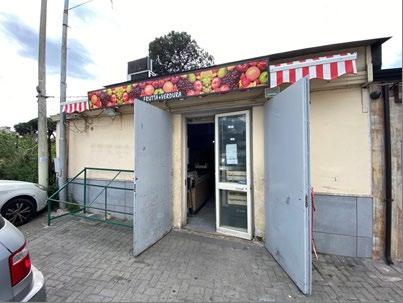 immobile negozio all'asta in Viale John Fitzgerald Kennedy - 81031 Aversa (CE) - 1