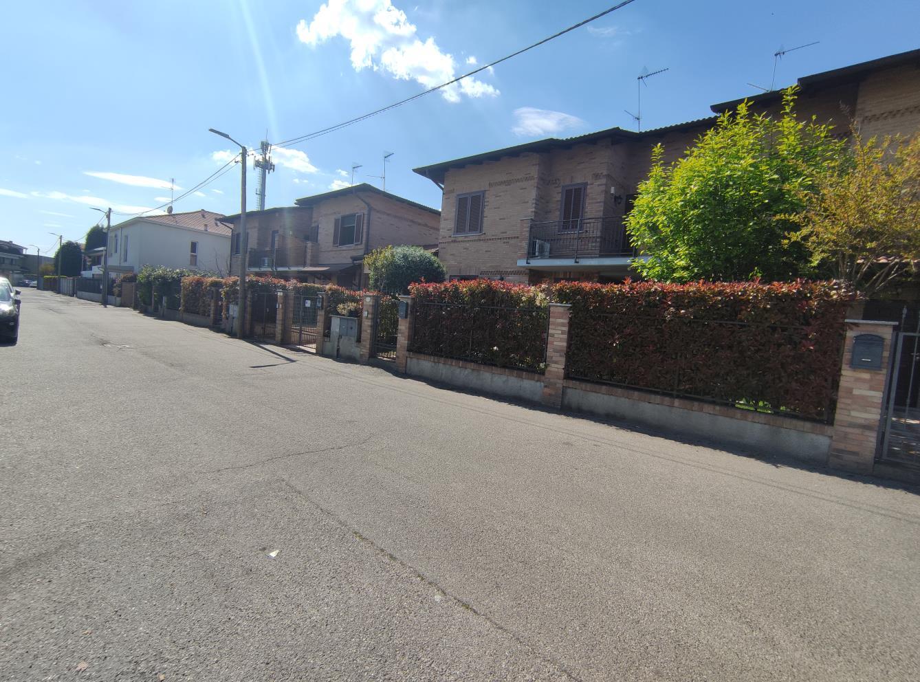 immobile appartamento all'asta in Via Giacinto Starone 7/A - 27029 Vigevano (PV) - 2