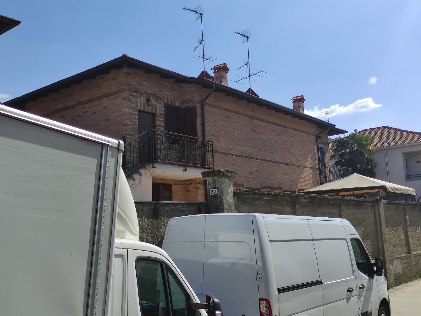 immobile appartamento all'asta in Via Giacinto Starone 7/A - 27029 Vigevano (PV) - 3