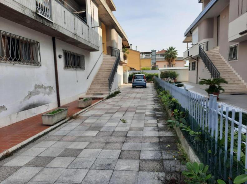 immobile appartamento all'asta in Via Val seriana 14 - 63039 San Benedetto del Tronto (AP) - 1