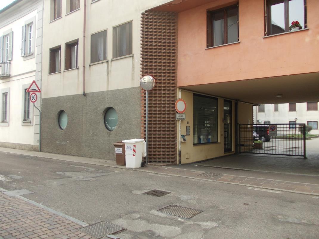 immobile negozio all'asta in Via Umberto Primo nr 5 - 20042 Pessano con Bornago (MI) - 1