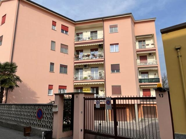 immobile appartamento all'asta in Via LUIGI BARNI 21 - 27029 Vigevano (PV) - 2