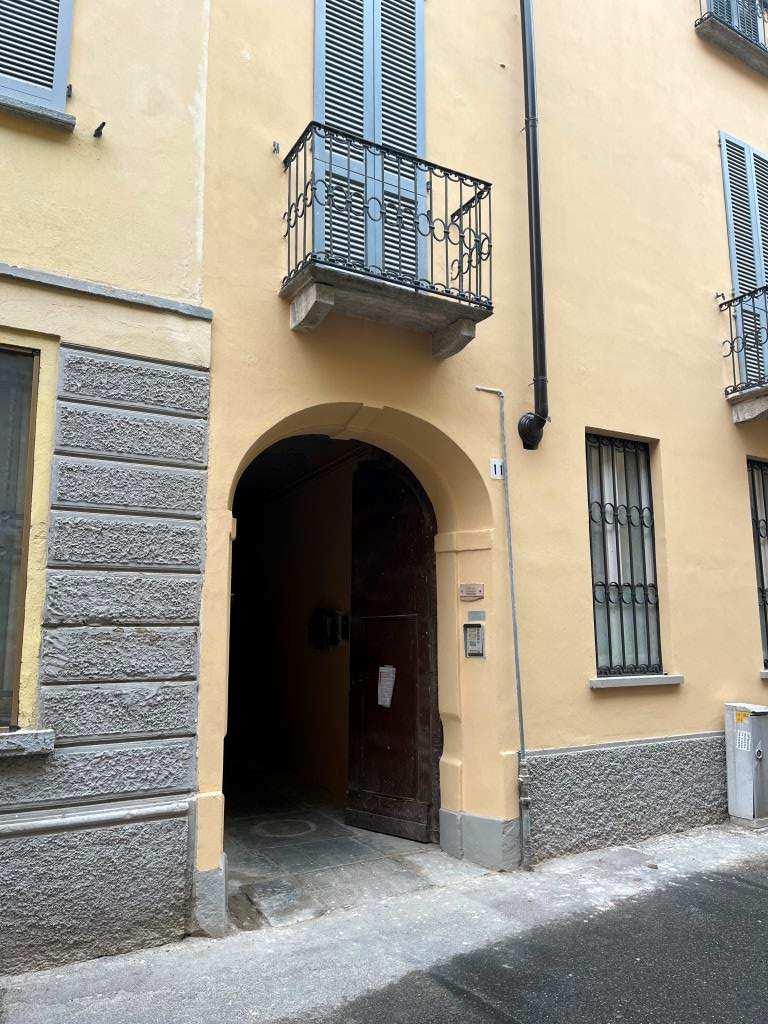 immobile appartamento all'asta in Via Callisto Piazza 11 - 26900 Lodi (LO) - 1