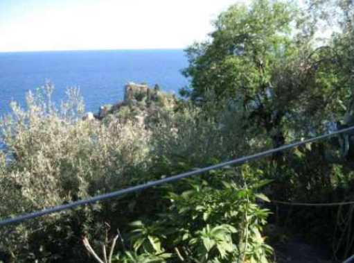 immobile appartamento all'asta in Via Bongiovanni, 25 - 98039 Taormina (ME) - 1