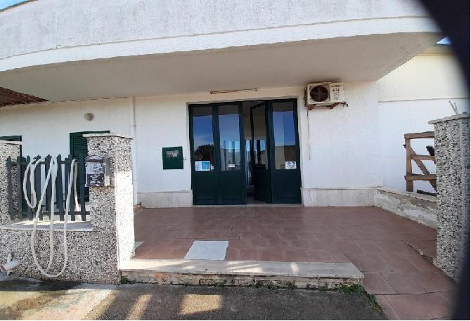 immobile attivita commerciale all'asta in Via Vittorio Bachelet  7 - 73045 Leverano (LE) - 3