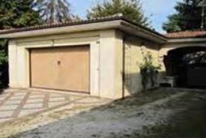 immobile appartamento all'asta in Via Verona 46 - 36077 Altavilla Vicentina (VI) - 2