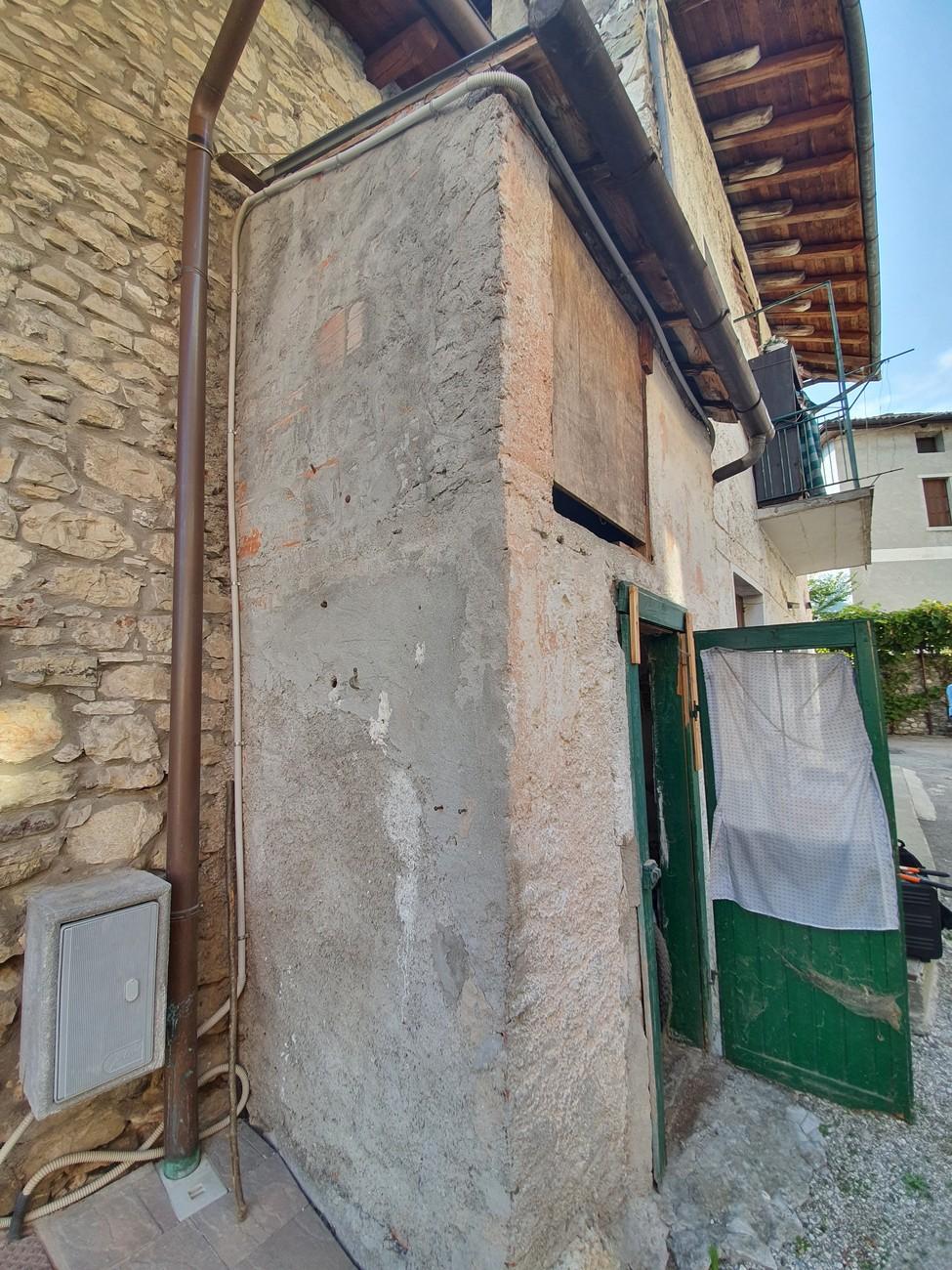 immobile appartamento all'asta in Vicolo Scuro - 32030 Fonzaso (BL) - 3