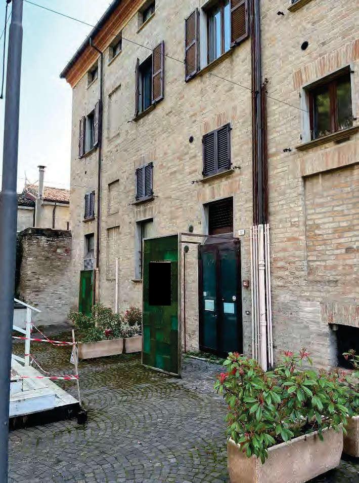 immobile attivita commerciale all'asta in Via Edmondo de Amicis 21 - 61032 Fano (PU) - 2
