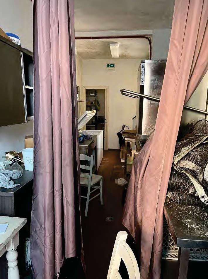 immobile attivita commerciale all'asta in Via Edmondo de Amicis 21 - 61032 Fano (PU) - 3