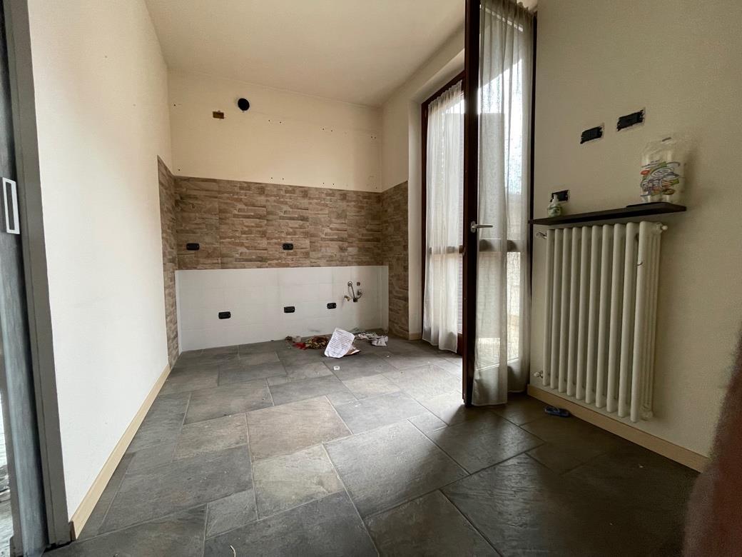 immobile appartamento all'asta in Via Cardinal Federico Borromeo 48 - 20038 Seregno (MB) - 3