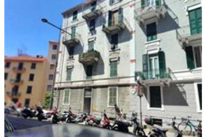 immobile appartamento all'asta in Via San Lorenzo 23/5 - 17100 Savona (SV) - 1