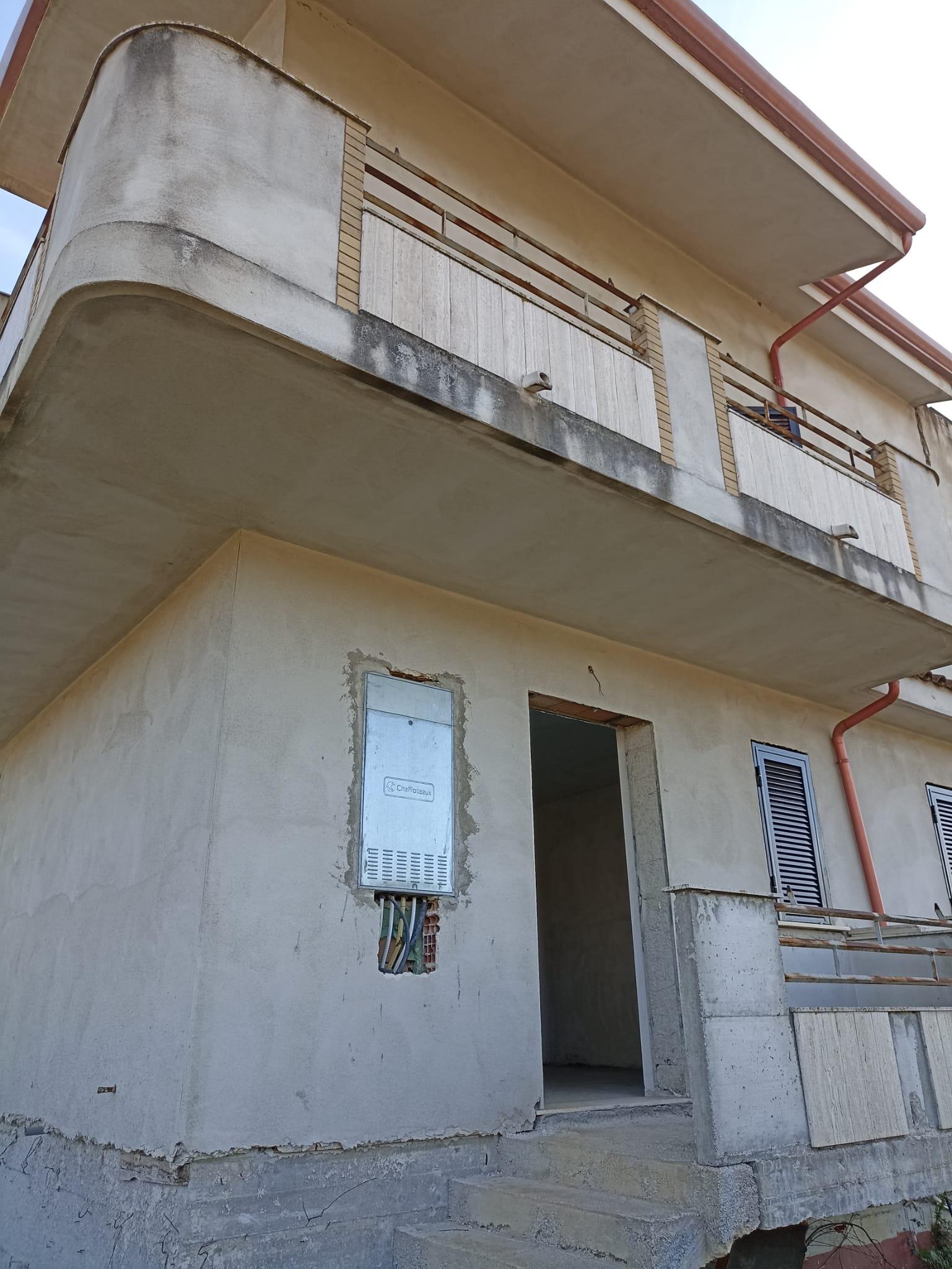 immobile appartamento all'asta in Via Scafa, snc - 82037 Telese Terme (BN) - 2