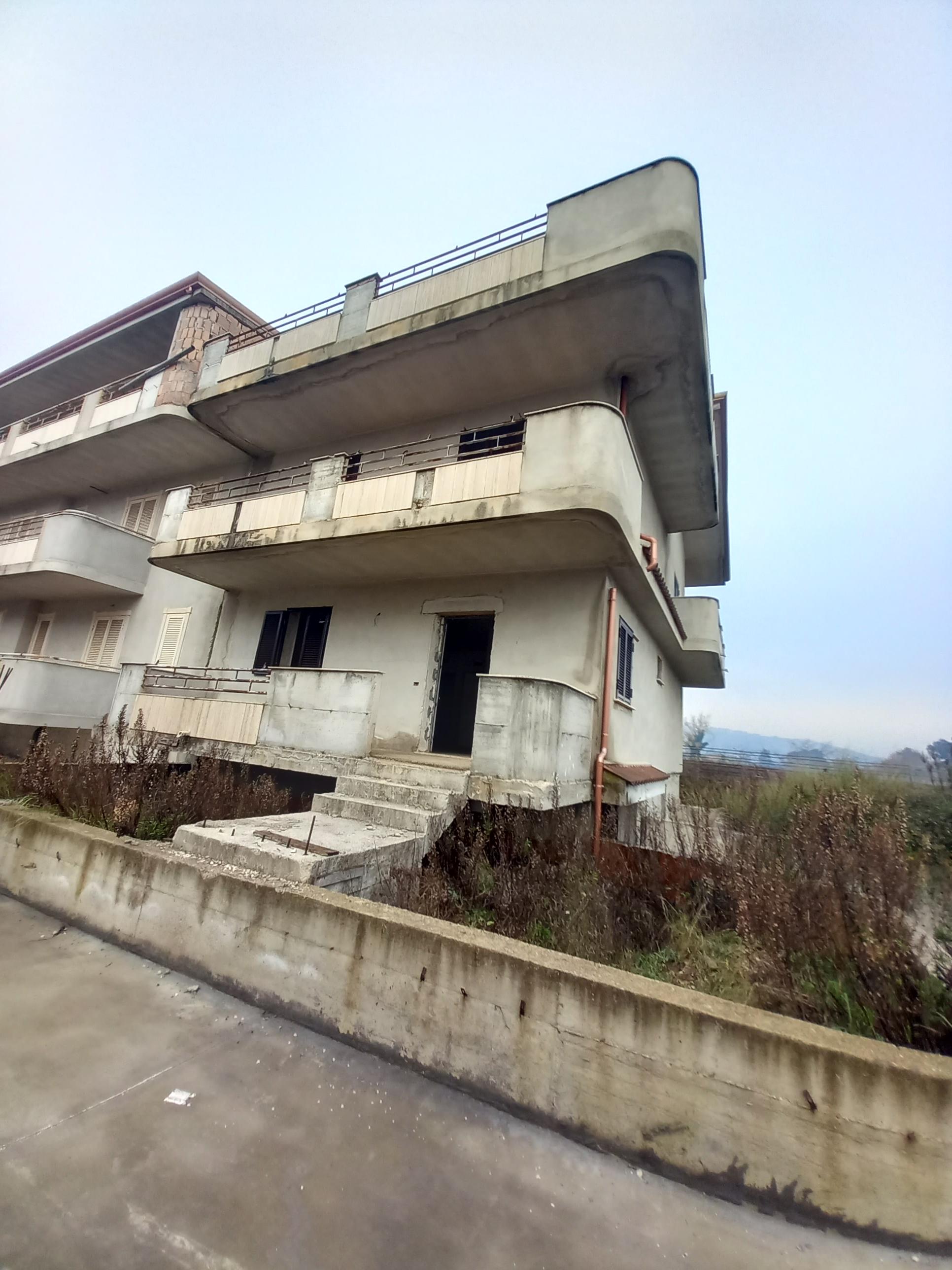 immobile appartamento all'asta in Via Scafa, snc - 82037 Telese Terme (BN) - 3