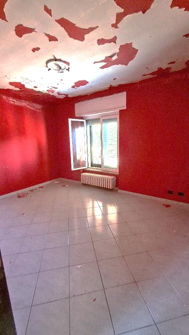 immobile appartamento all'asta in Via Gian Battista Vico 15 - 20823 Lentate sul Seveso (MB) - 2
