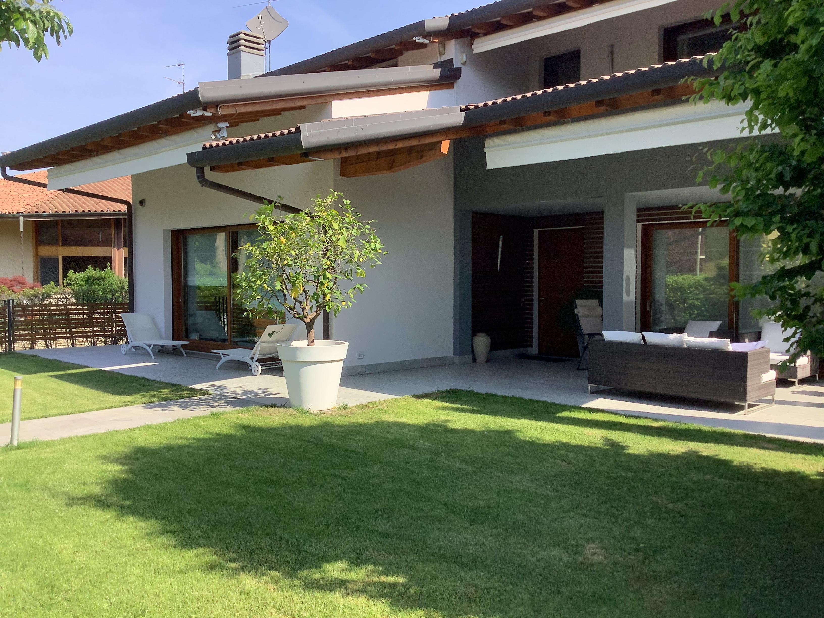 immobile villa all'asta in via Francesco Petrarca 14 - 24060 Seriate (BG) - 1