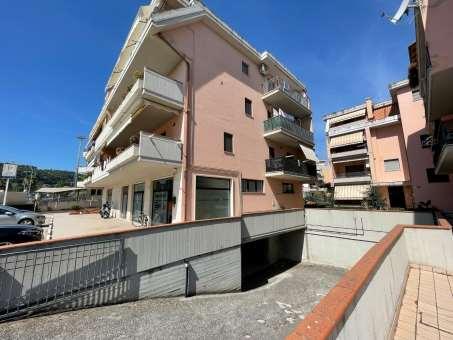 immobile ufficio all'asta in Via GALILEO GALILEI 82-84 - 63013 Grottammare (AP) - 2