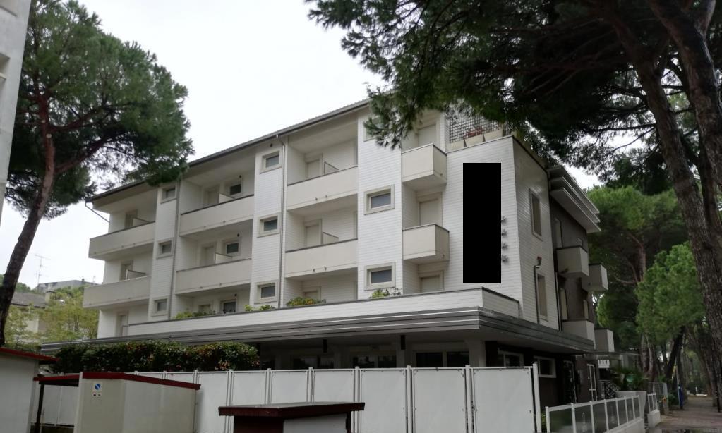 immobile hotel - albergo all'asta in Milano Marittima, Viale Francesco Baracca, 4 - 48015 Cervia (RA) - 1