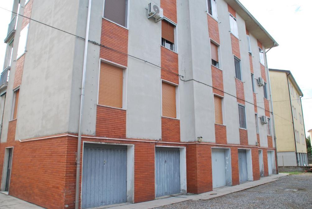 immobile appartamento all'asta in Via Carducci 8 - 26041 Casalmaggiore (CR) - 2