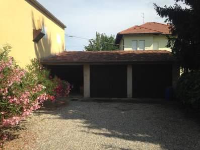 immobile attivita commerciale all'asta in Sez urbana di Capiago - Via Brugnago 1 - 22070 Capiago Intimiano (CO) - 4