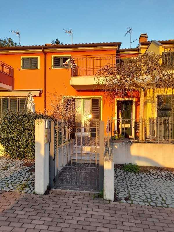 immobile appartamento all'asta in Frazione Candelara - Via Bellavista 93 - 61100 Pesaro (PU) - 1
