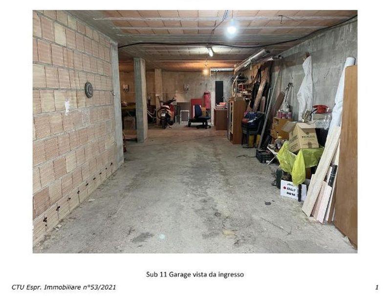 immobile magazzino all'asta in Contrada Colle Barbone 32 Cappelle sul Tavo (PE) - 2