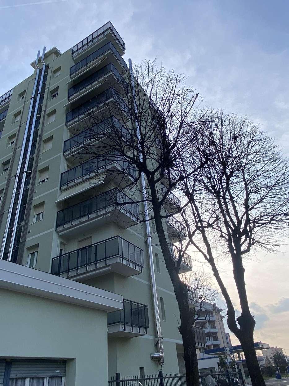 immobile appartamento all'asta in via Giacomo Puccini n 2 scala H Pioltello (MI) - 2