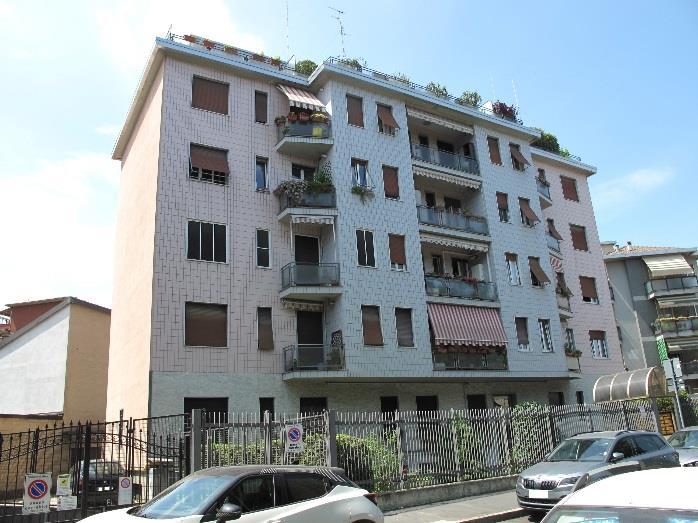 immobile appartamento all'asta in Via Cesare Brivio nr 15 - 20158 Milano (MI) - 2