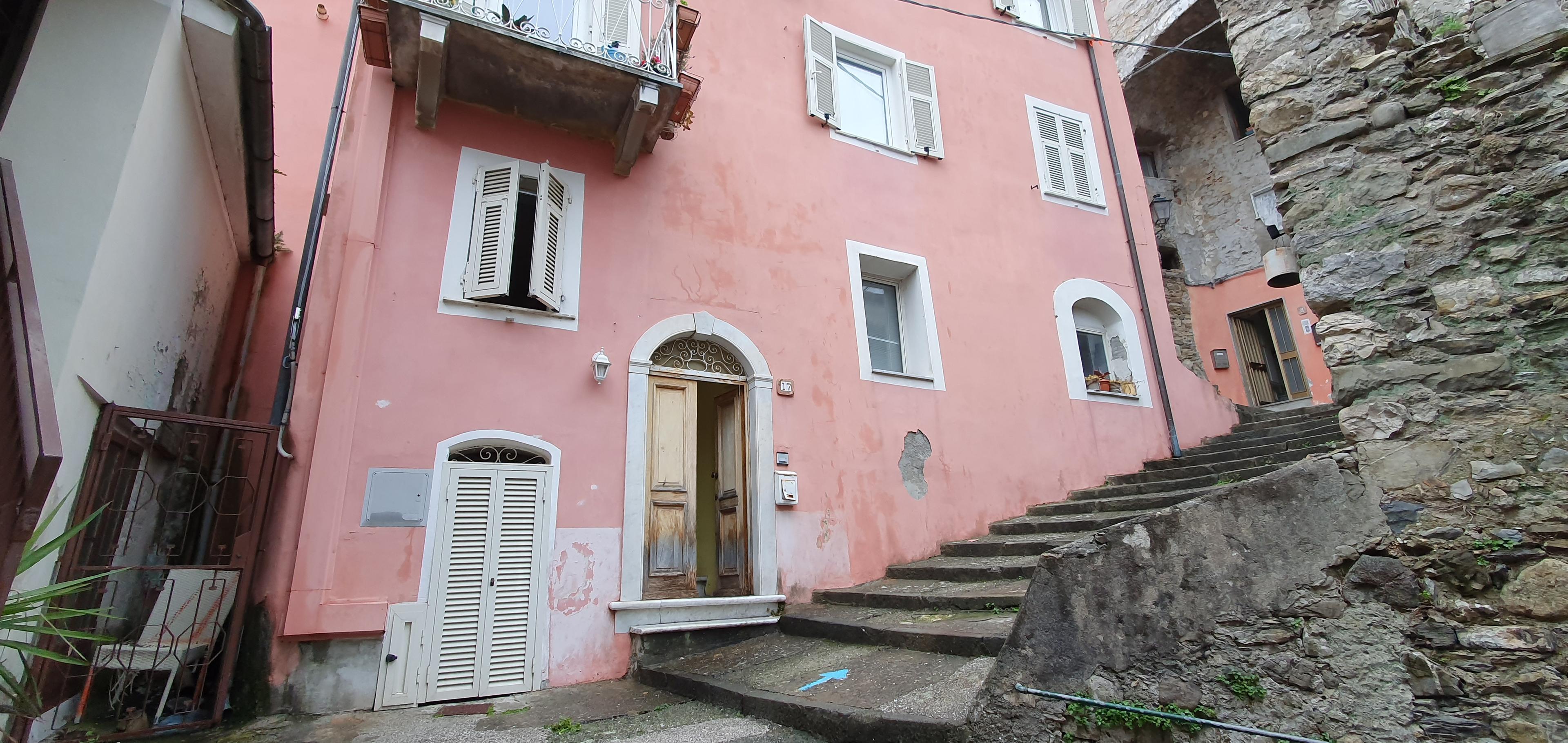 immobile appartamento all'asta in ALBIANO MAGRA, Via F Giannetti 19 - 54100 Massa (MS) - 1