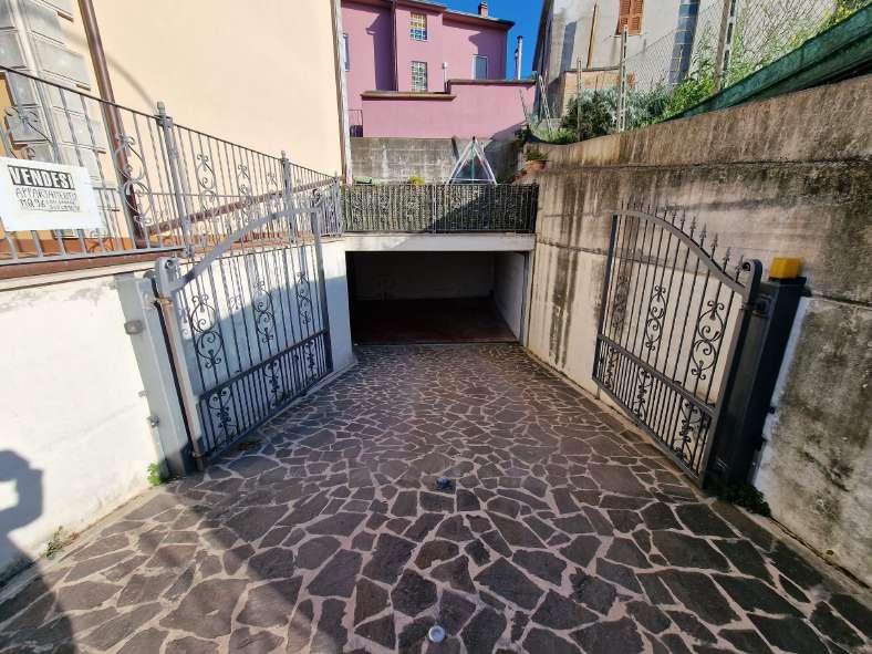 immobile attivita commerciale all'asta in Via Filippo Turati n230 - 63811 Sant'Elpidio a Mare (FM) - 1