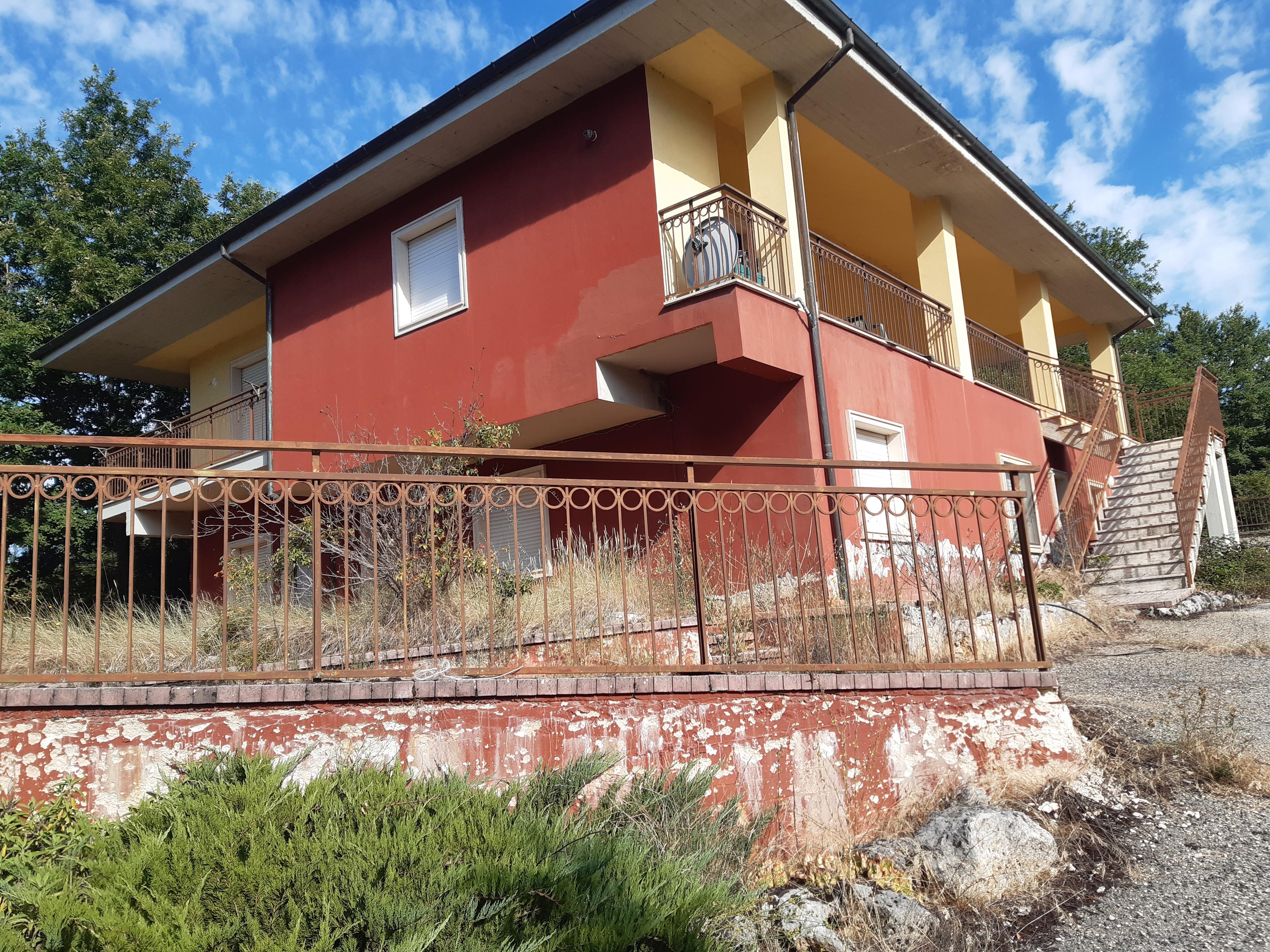 immobile appartamento all'asta in Loc Spedino, Via Defensa n 3, 5, 7 e 15 - 02021 Borgorose (RI) - 1